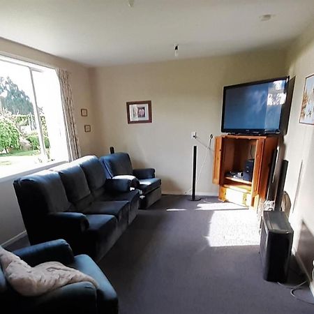 Last Light Lodge Tuatapere ภายนอก รูปภาพ