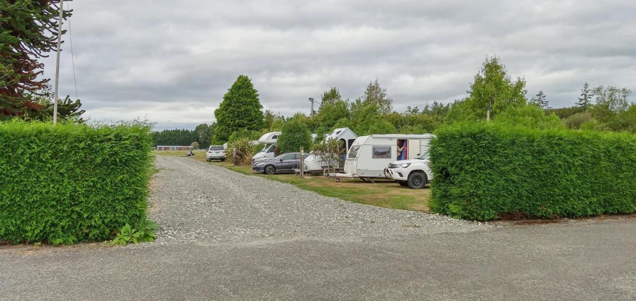 Last Light Lodge Tuatapere ภายนอก รูปภาพ